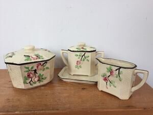 Vtg Moriyama Hand Painted Japan Basketweave Majolica Cookie Creamer Sugar Set